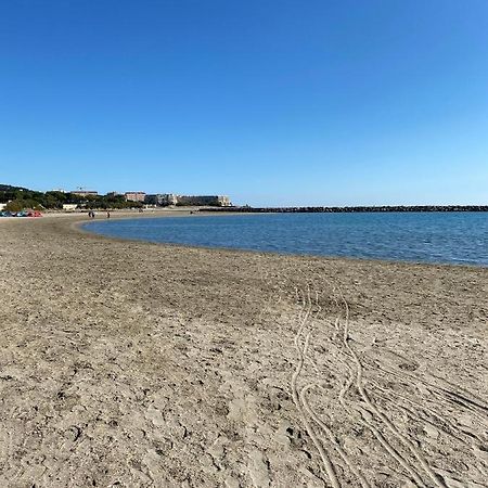 Superbe T2 Avec Terrasse Et Vue Su Mer Quartier Des Quilles A Sète Esterno foto